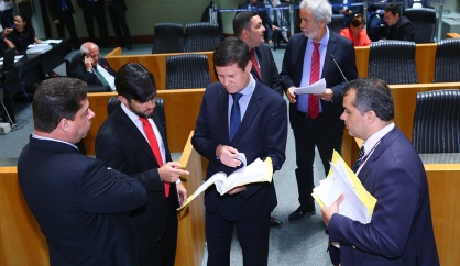 Aprovadas mudanças em fundo para infância e para Idosos